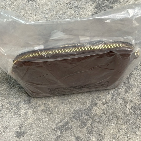 NWT MICHAEL Michael Kors Jet Set Travel Medium Dome Crossbody Bag Leather Brown - Picture 7 of 11